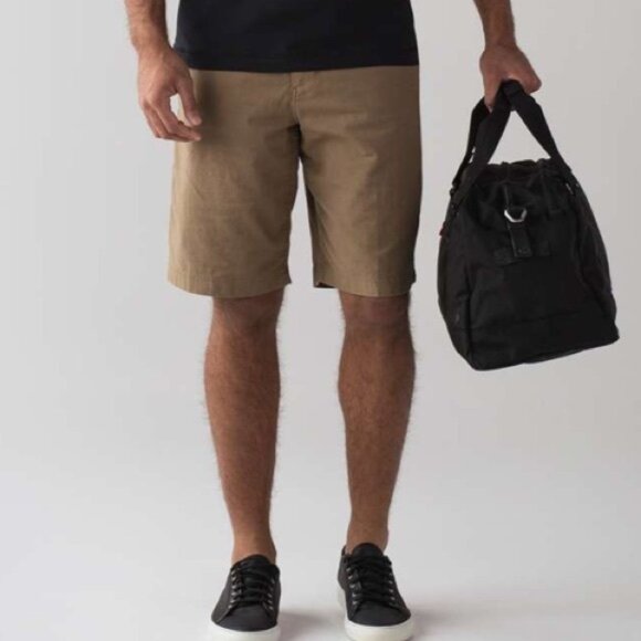 lululemon athletica Mens Quick Oxford Shorts - Desert Sand size 31 - Picture 3 of 9